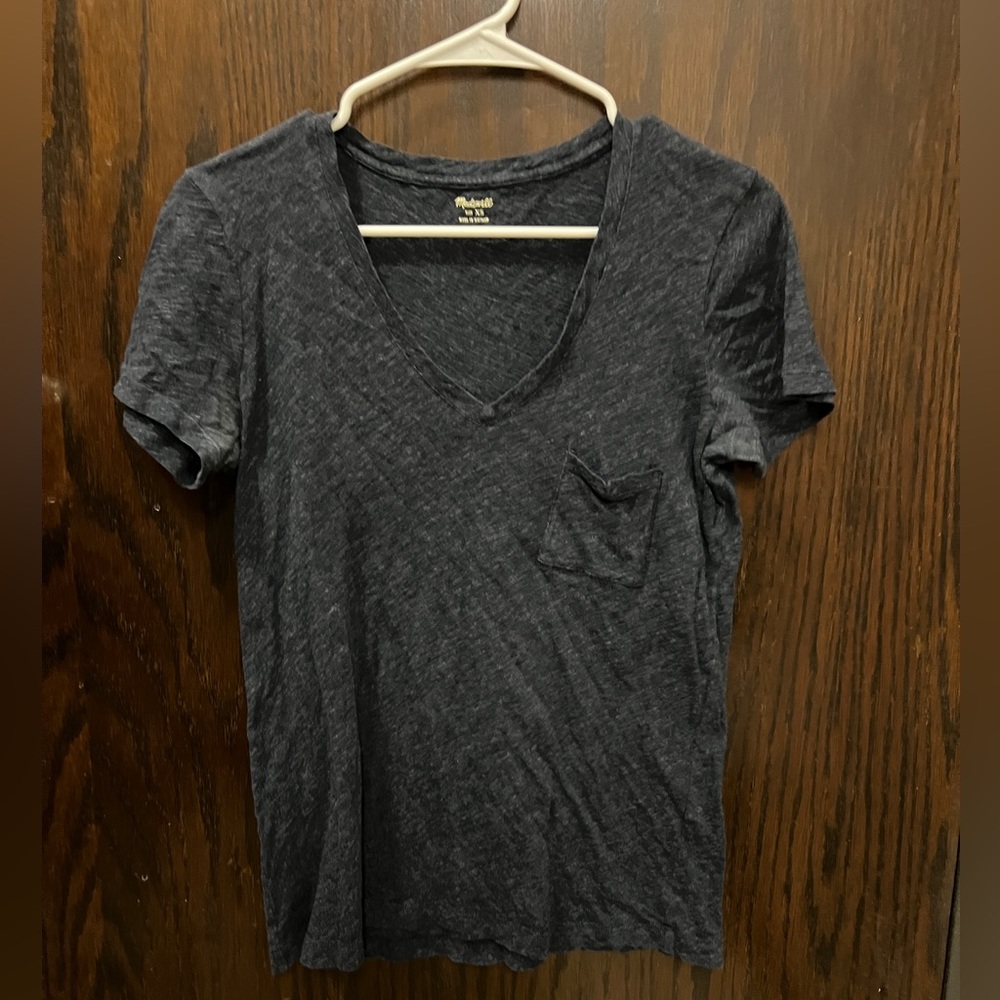 Madewell navy blue v neck tee